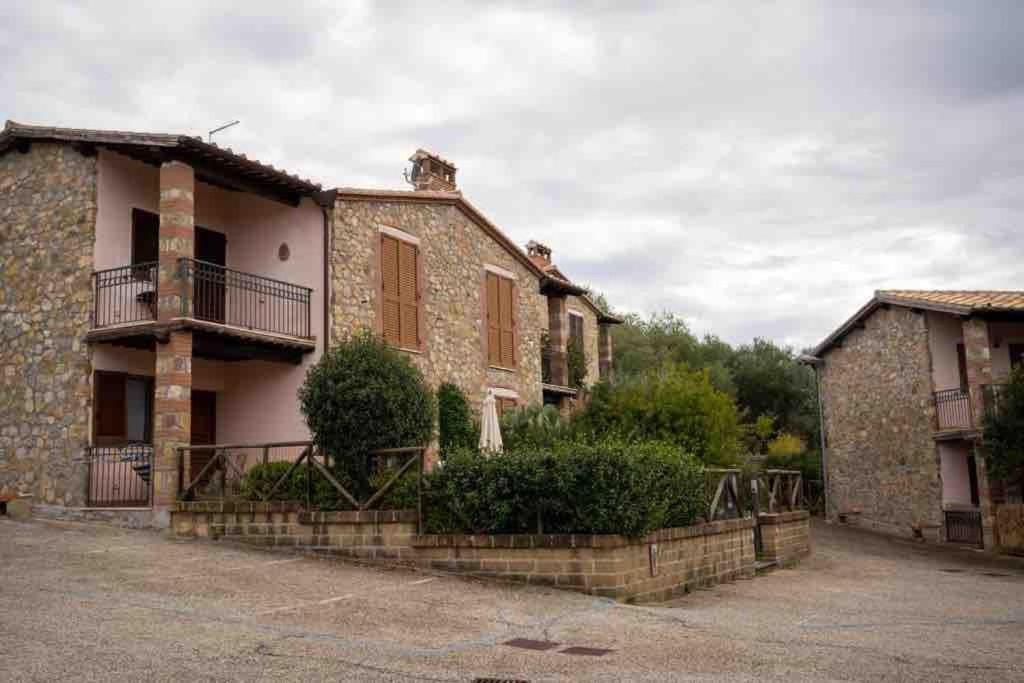 A Casa Di Claudia Appartement Saturnia Buitenkant foto